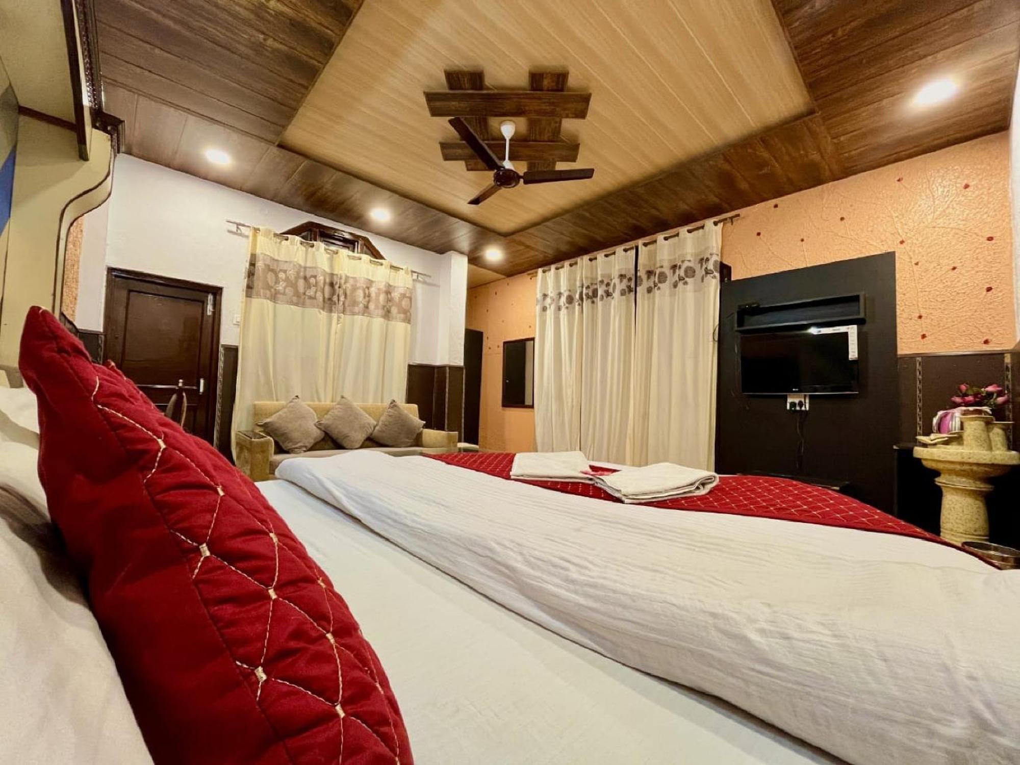 Sparkle Star Resort Khajjiar Dış mekan fotoğraf