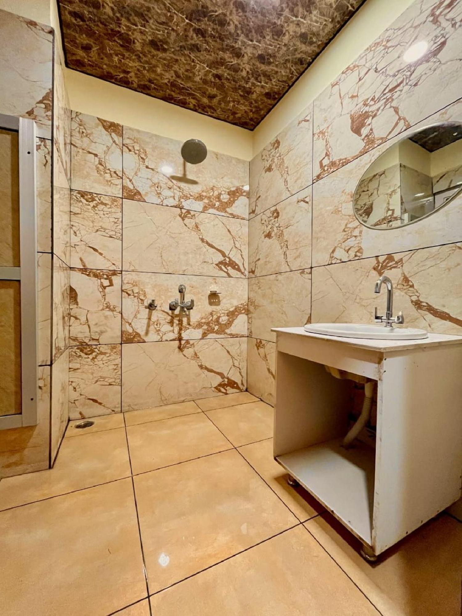 Sparkle Star Resort Khajjiar Dış mekan fotoğraf